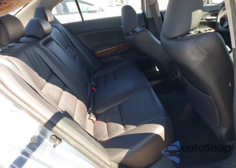 2011 Honda Accord 2.4 Ex-L z USA, uszkodzony, nr VIN 1HGCP2F89BA025575